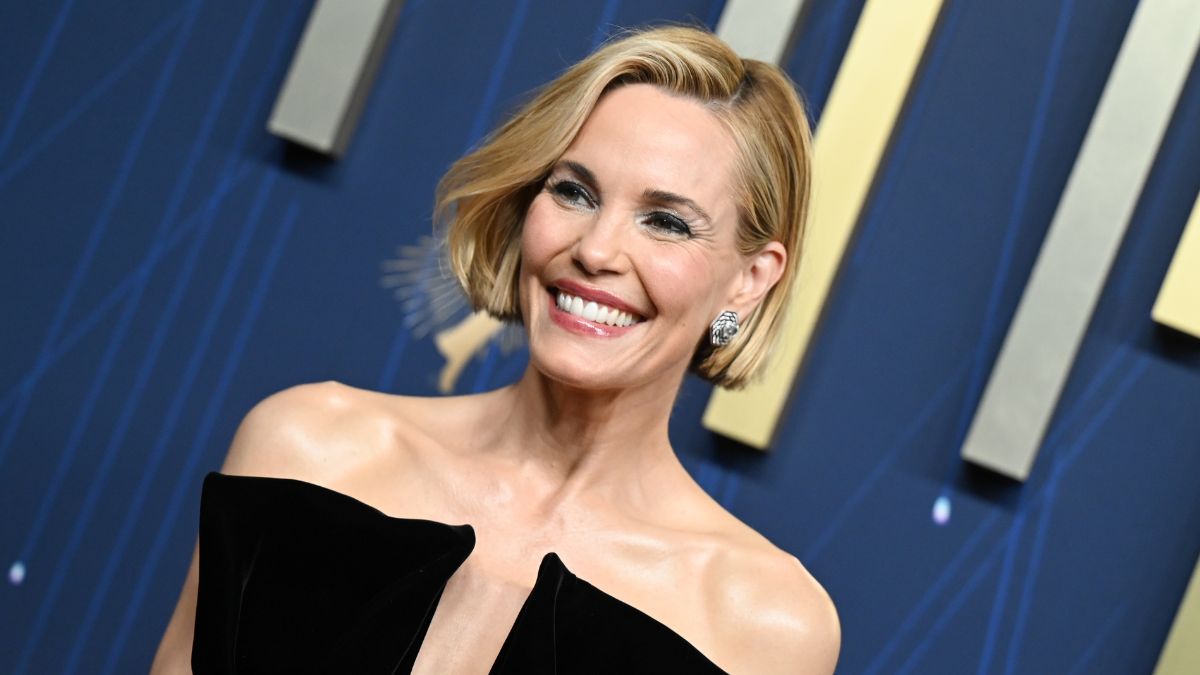 Emmy Awards 2025: Τα πιο λαμπερά beauty looks της βραδιάς 1