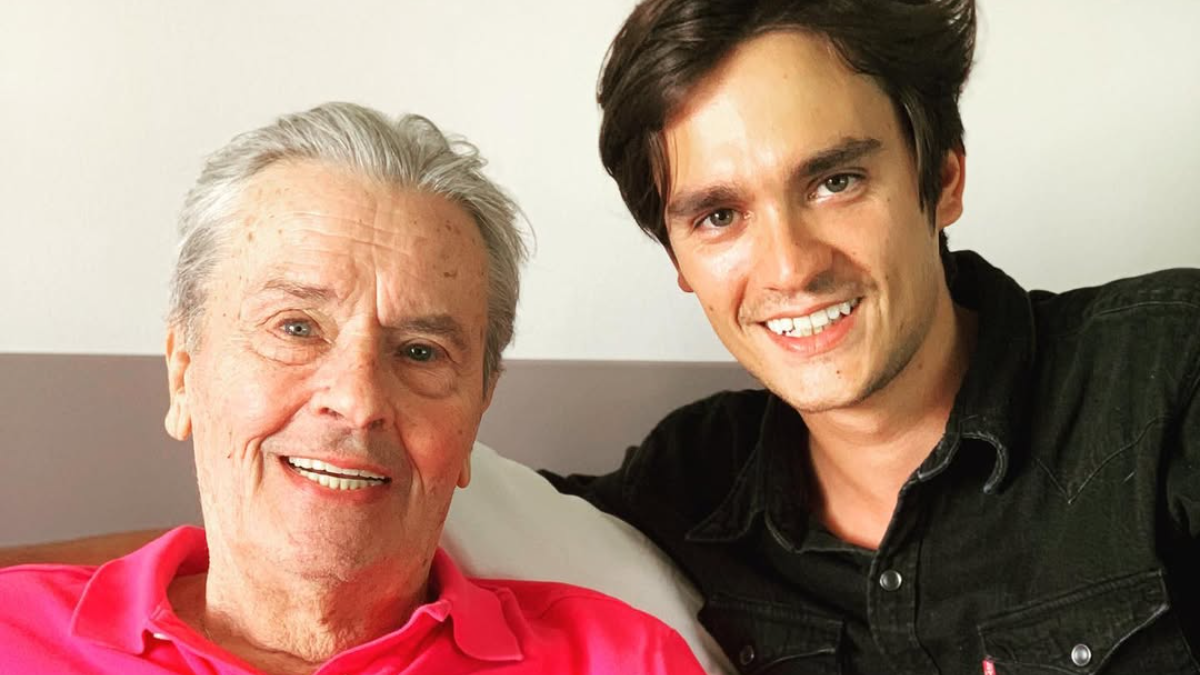 Alain Delon: Συνεχίζεται η διαμάχη για την κληρονομιά του- «Στα μαχαίρια» τα παιδιά του 1