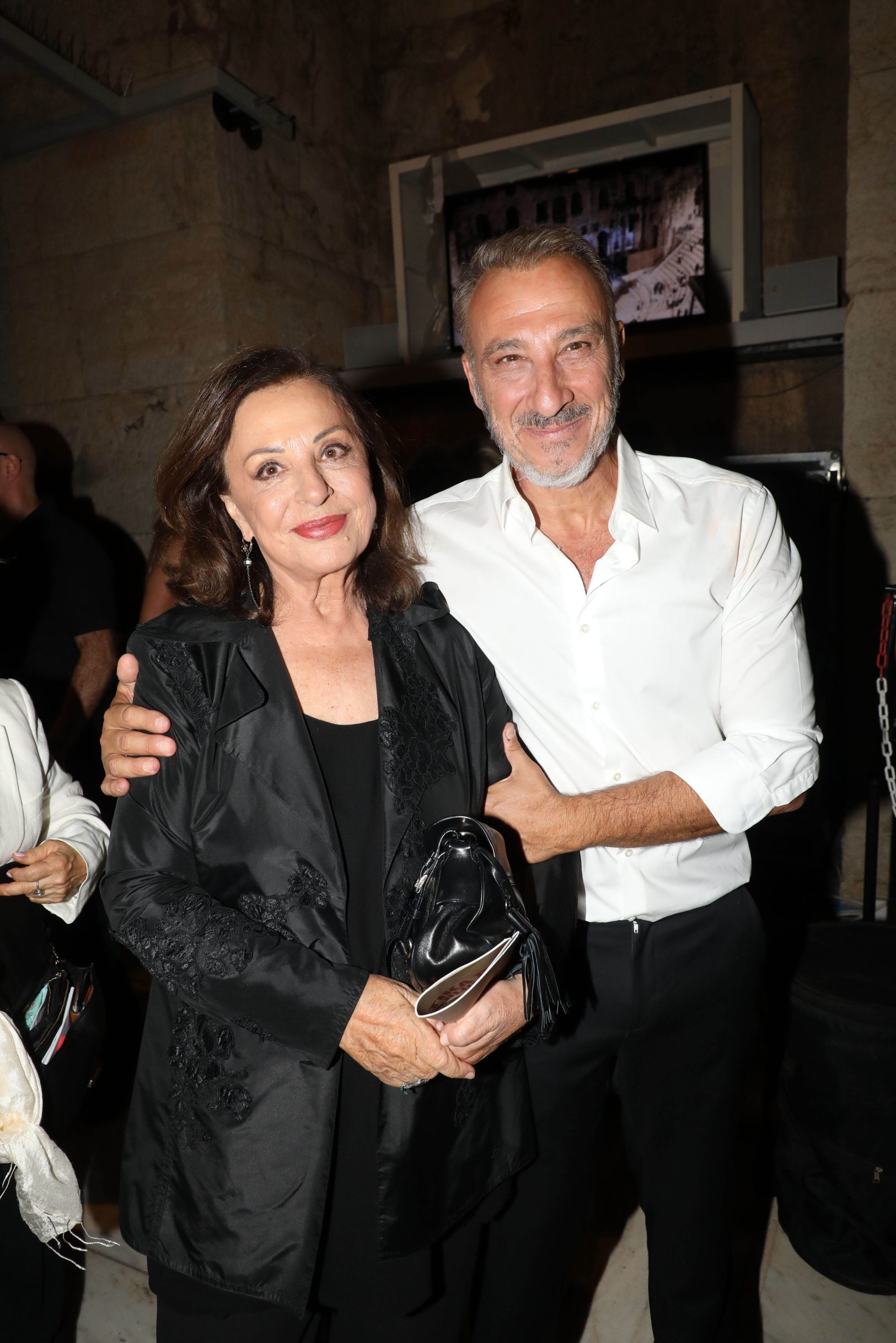 Μίνως Μάτσας: Χάρις Αλεξίου, Μιμή Ντενίση και Άντζελα Γκερέκου στις πιο εντυπωσιακές παρουσίες στη συναυλία του 2