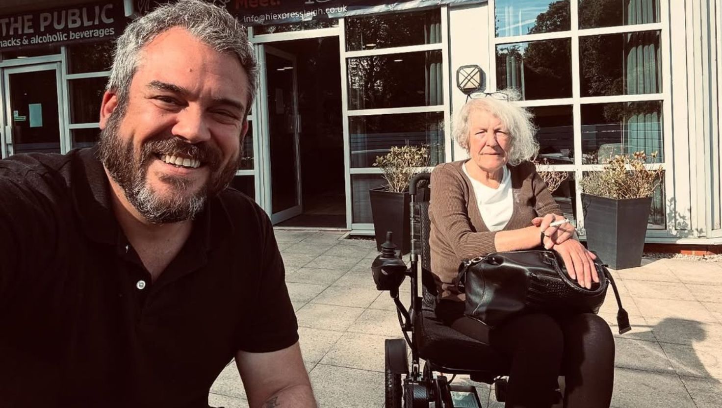 «Θα μου λείπεις, όπως πάντα» – Το σπαρακτικό μήνυμα του Πυγμαλίωνα Δαδακαρίδη για την απώλεια της μητέρας του 1