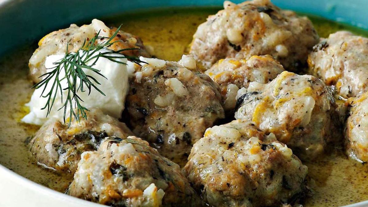 Καιρός για γιουβαρλάκια- Η συνταγή για το απόλυτο comfort food από την Αργυρώ Μπαρμπαρίγου 1