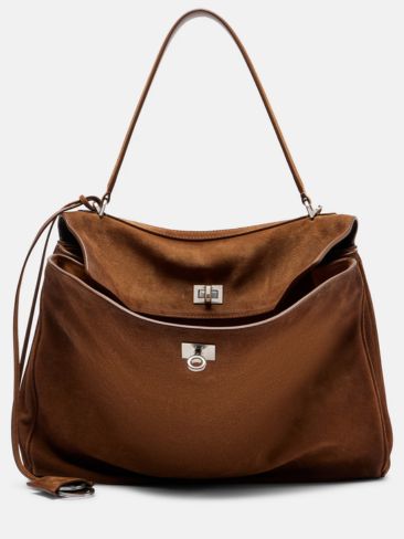 Suede τσάντες: Βρήκαμε τις ωραιότερες της νέας σεζόν 2