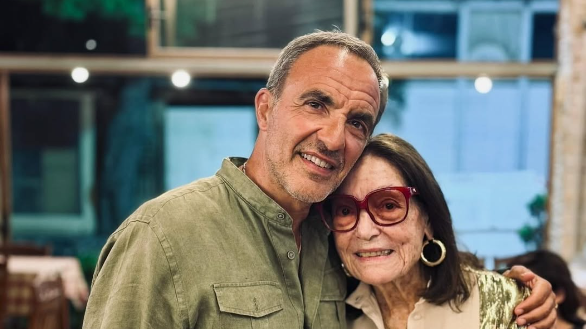 Νάνα Μούσχουρη και Νίκος Αλιάγας, μαζί στα Βλάχικα της Βάρης- Μια βραδιά γεμάτη μνήμες κι Ελλάδα 1