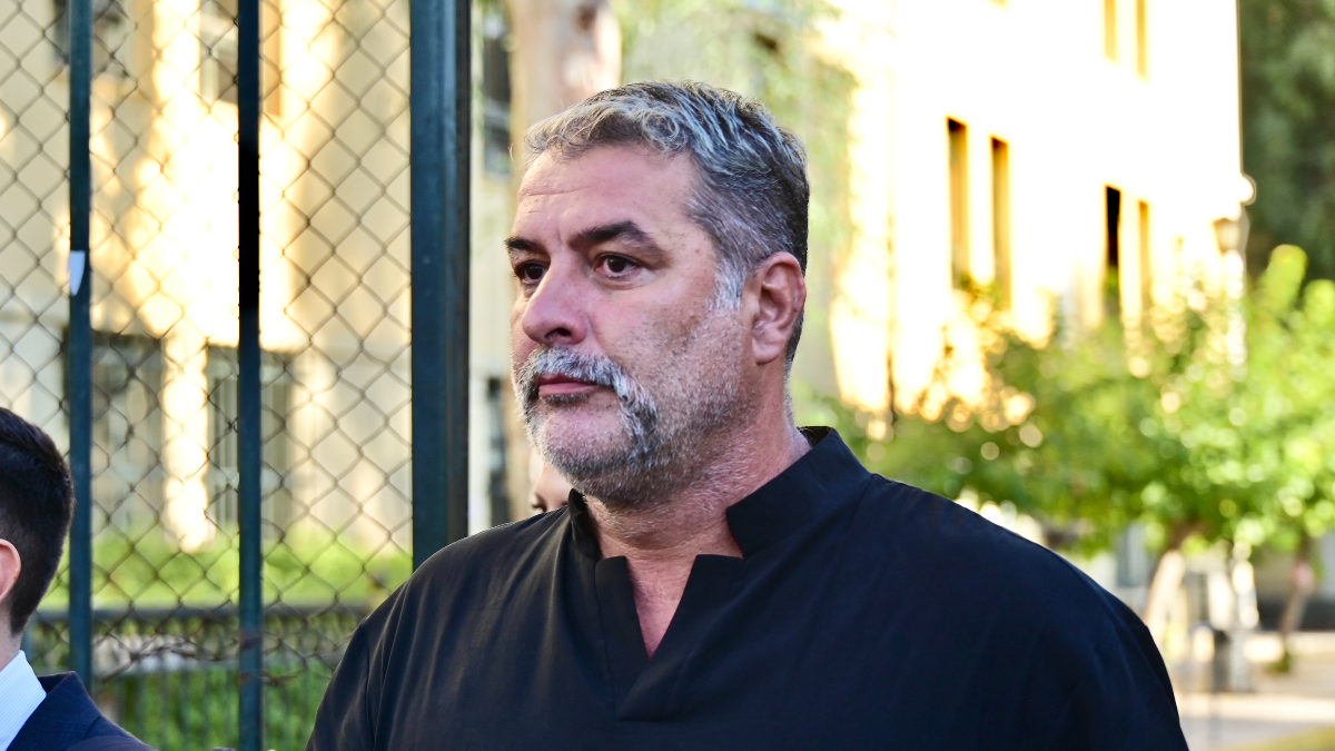 Το πρόβλημα με τον Βασίλη Μπισμπίκη δεν είναι ο Μπισμπίκης 1