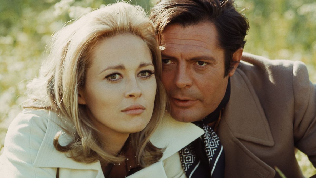 Marcello Mastroianni: Η ζωή, οι εμβληματικές ταινίες και ο έρωτας που σημάδεψε τον αντιστάρ του ιταλικού κινηματογράφου 1