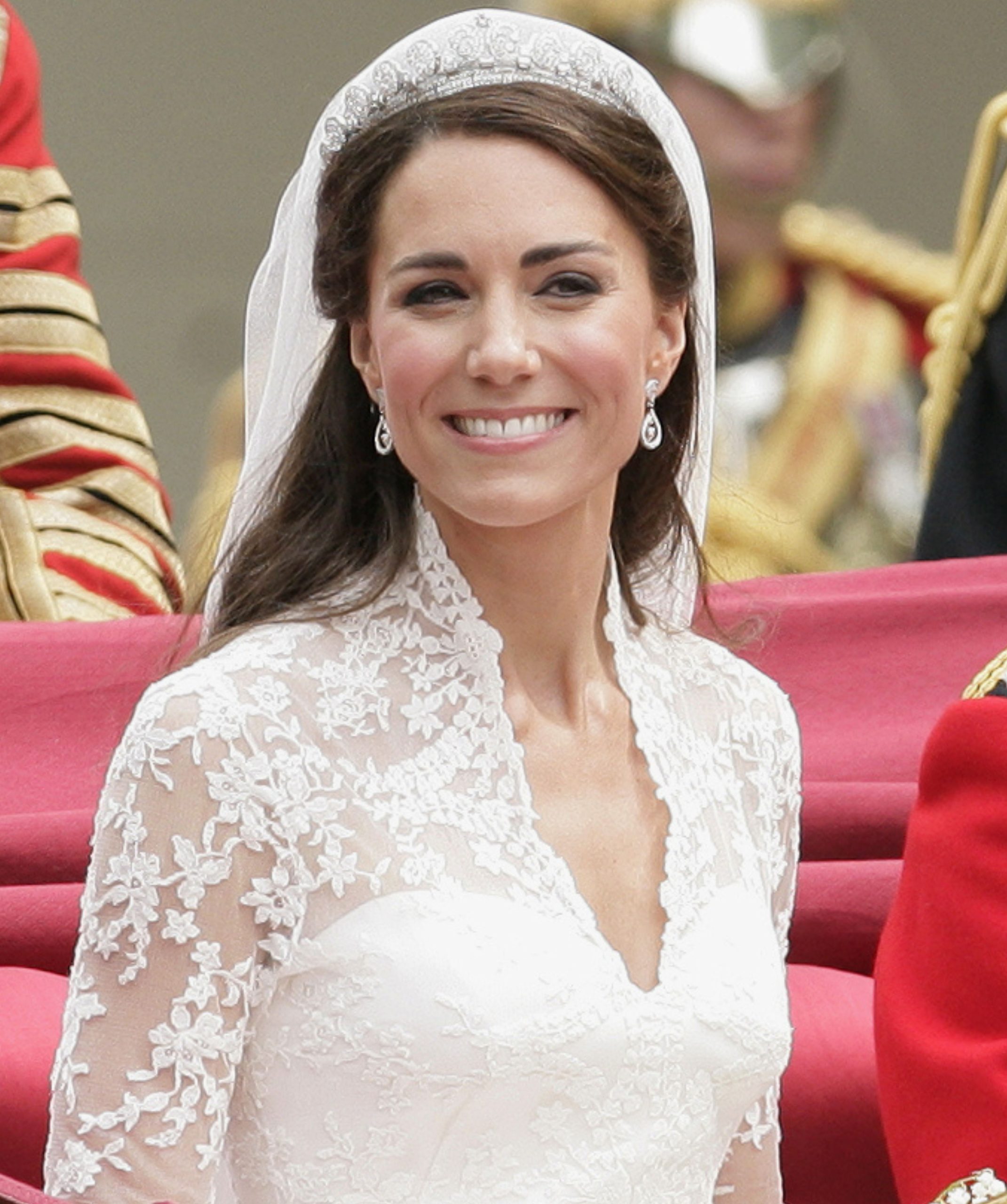 Το νυφικό μακιγιάζ της Kate Middleton – Όλες οι λεπτομέρειες που έρχονται στο φως 14 χρόνια μετά 2