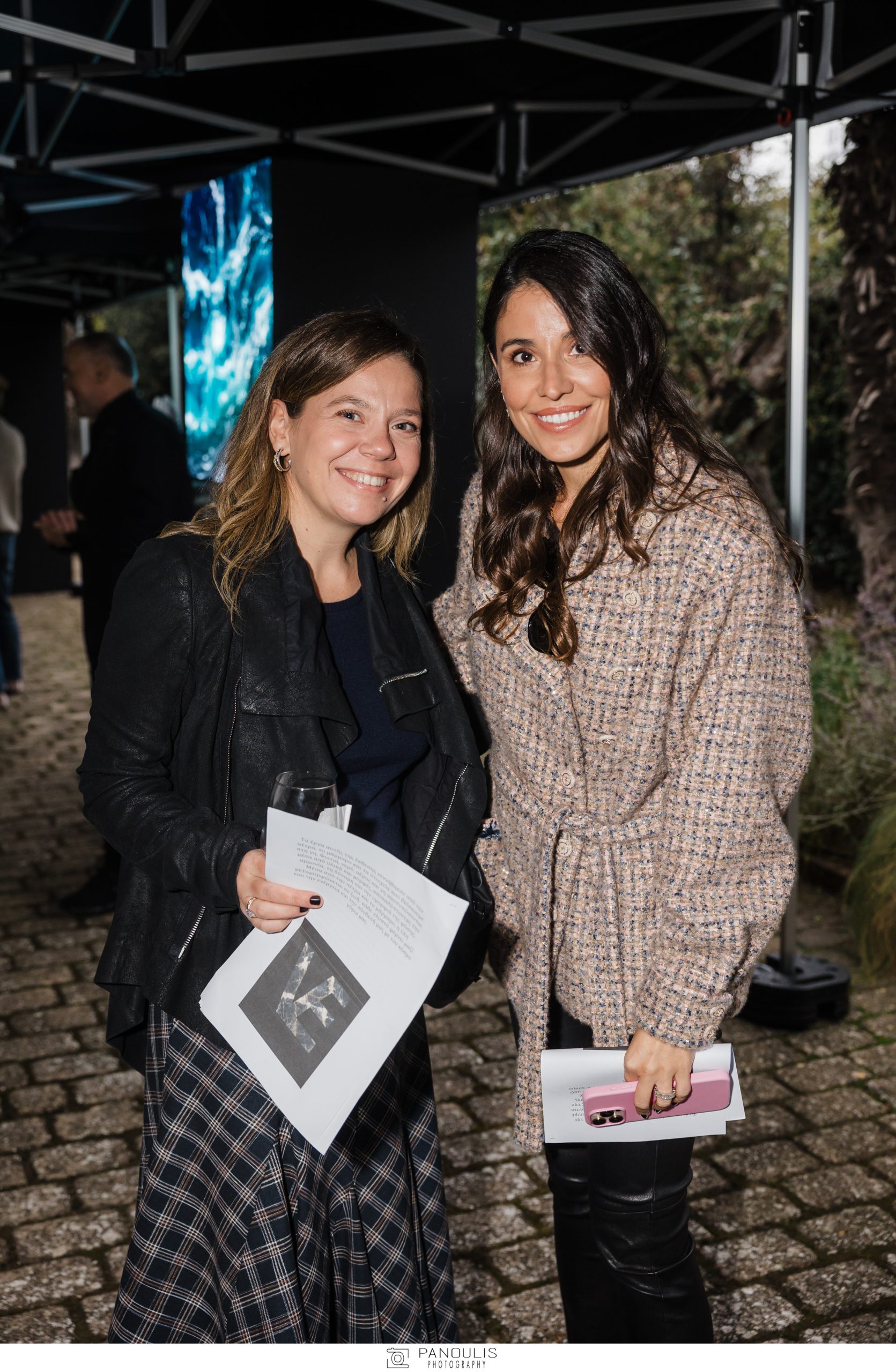 Έμιλυ Βαφειά – Οι λαμπερές προσωπικότητες που βρέθηκαν στην παρουσίαση της έκθεσής της με τίτλο «Στοιχεία» 2