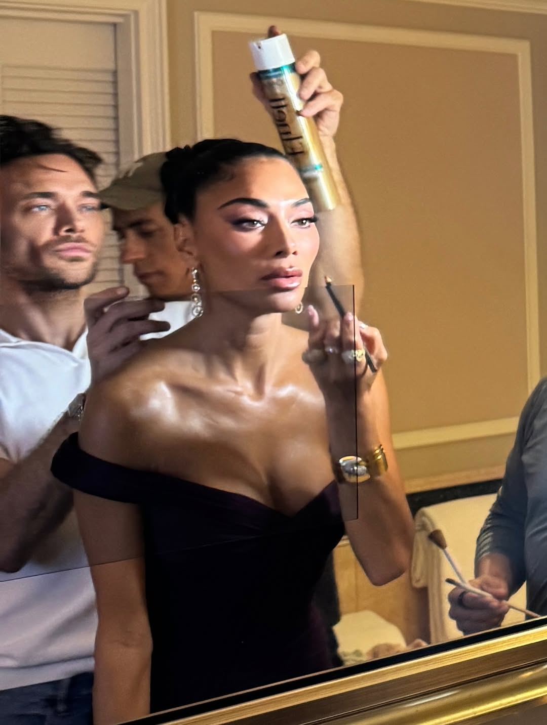 Η Nicole Scherzinger με εντυπωσιακό updo χτένισμα δια χειρός Δημήτρη Γιαννέτου 3