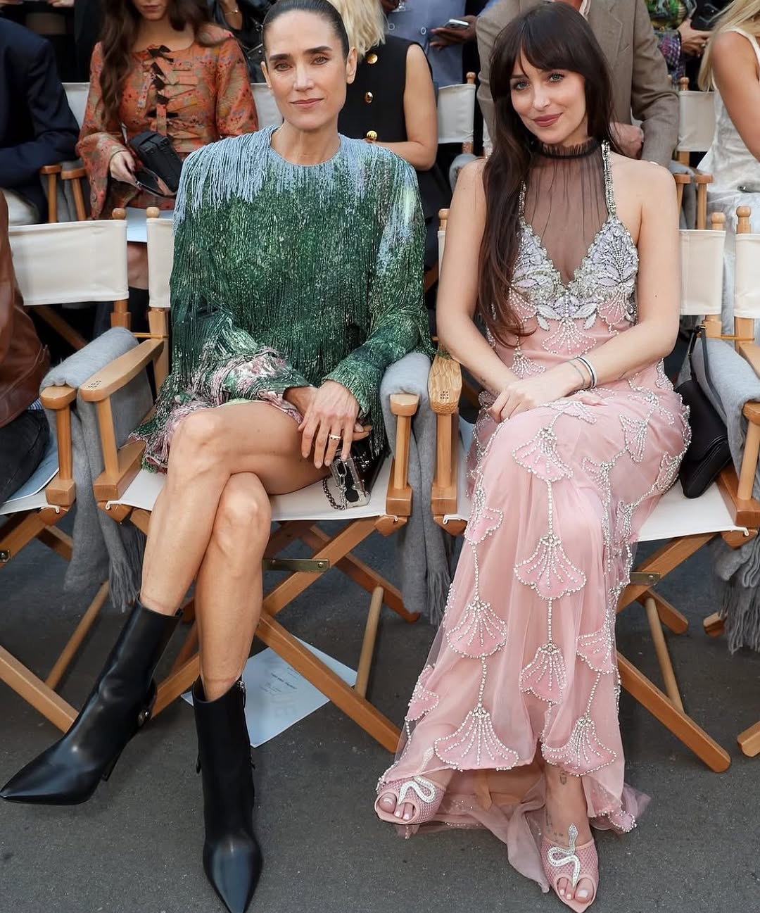 Φρεσκάδα και κομψότητα: Το beauty look της Dakota Johnson που θα λατρέψετε 4