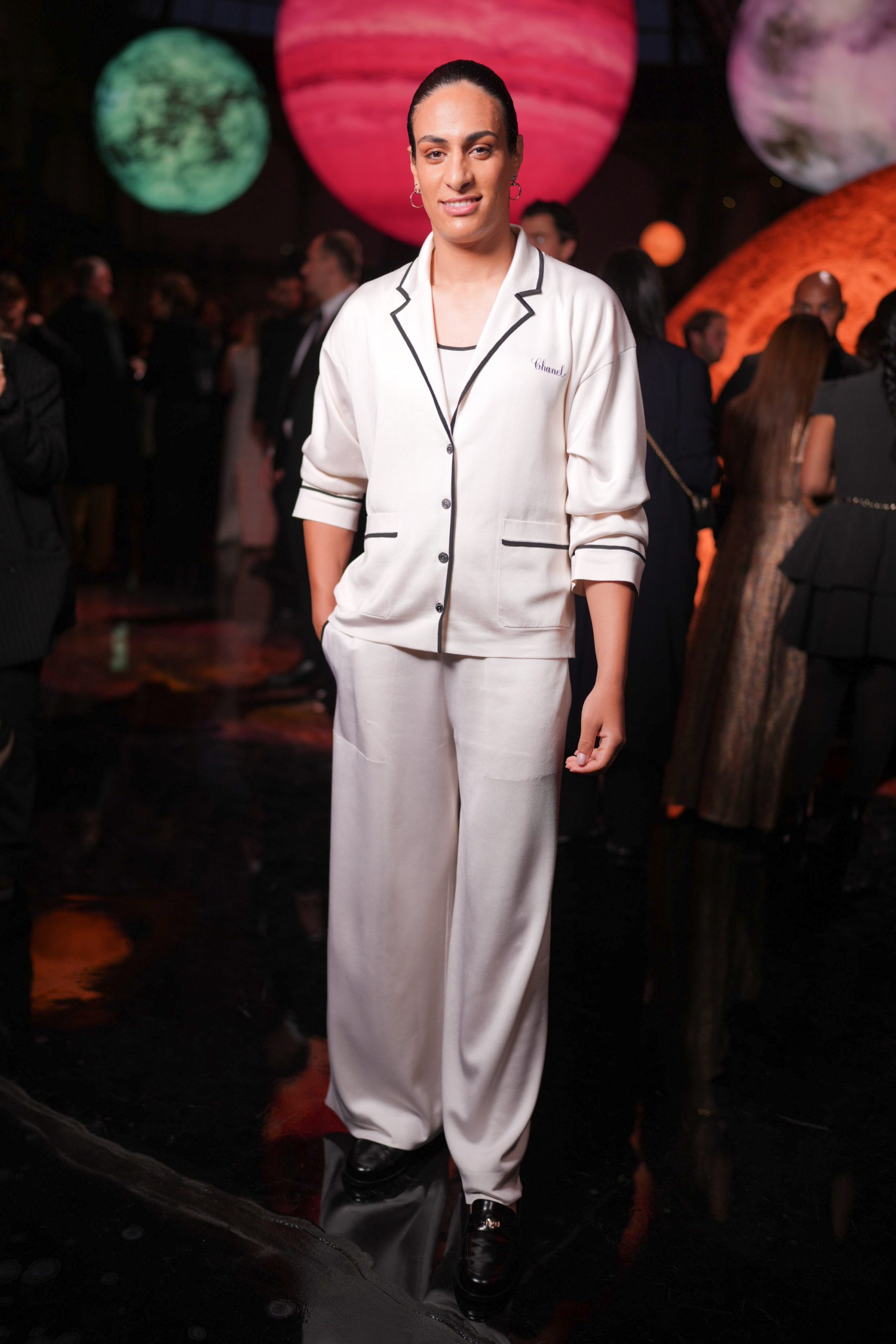 Imane Khelif: H εντυπωσιακή εμφάνιση της 26χρονης πυγμάχου στη front row του οίκου Chanel 2