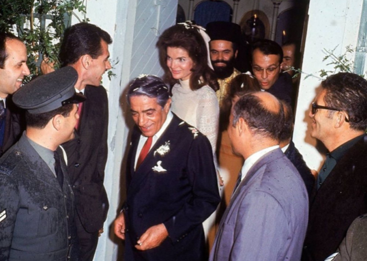 Ο γάμος του αιώνα: Όταν ο Αριστοτέλης Ωνάσης και η Jackie Kennedy παντρεύτηκαν στον Σκορπιό 1