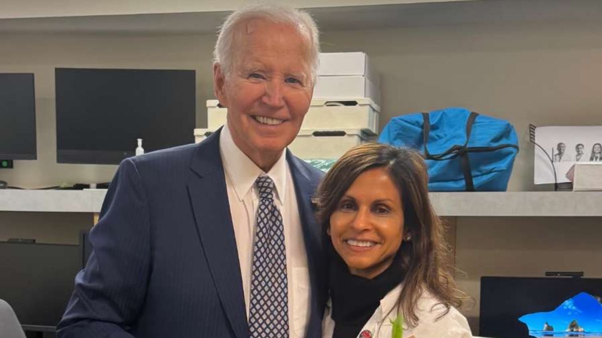 Ο Joe Biden γιορτάζει το τέλος των ακτινοθεραπειών για τον καρκίνο του προστάτη- Η συγκινητική στιγμή με την κόρη του 1