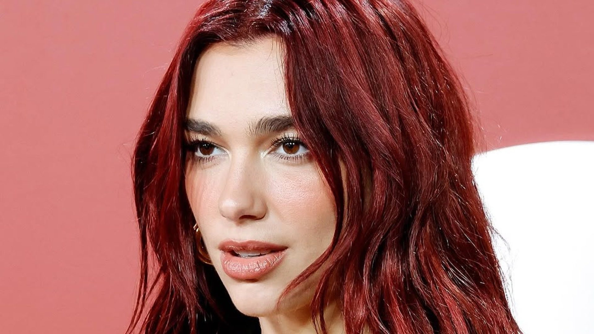 Είστε μελαχρινές; Αυτό είναι το trending χρώμα μαλλιών που πρέπει να δοκιμάσετε 1