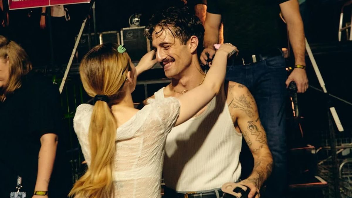 Η Dove Cameron είπε το “ναι” στον Damiano David – Μυστικός αρραβώνας για το διάσημο rock couple στο Σίδνεϋ