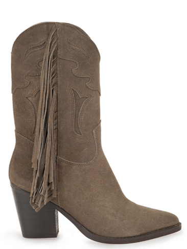 Οι cowboy boots επιστρέφουν -Πώς να τις φορέσετε το 2025, plus, οι ωραιότερες 5