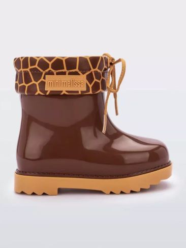 Κεφάλαιο παιδική ντουλάπα: Τα 5 κομμάτια που χρειάζεται κάθε παιδί αυτό το φθινόπωρο 11