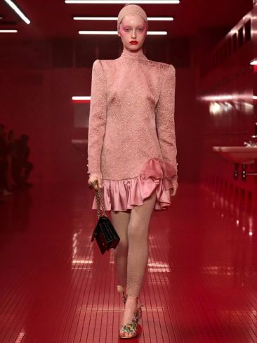 Χειμώνας 2025: Αυτές είναι οι αποχρώσεις που θα κυριαρχήσουν στη μόδα 15