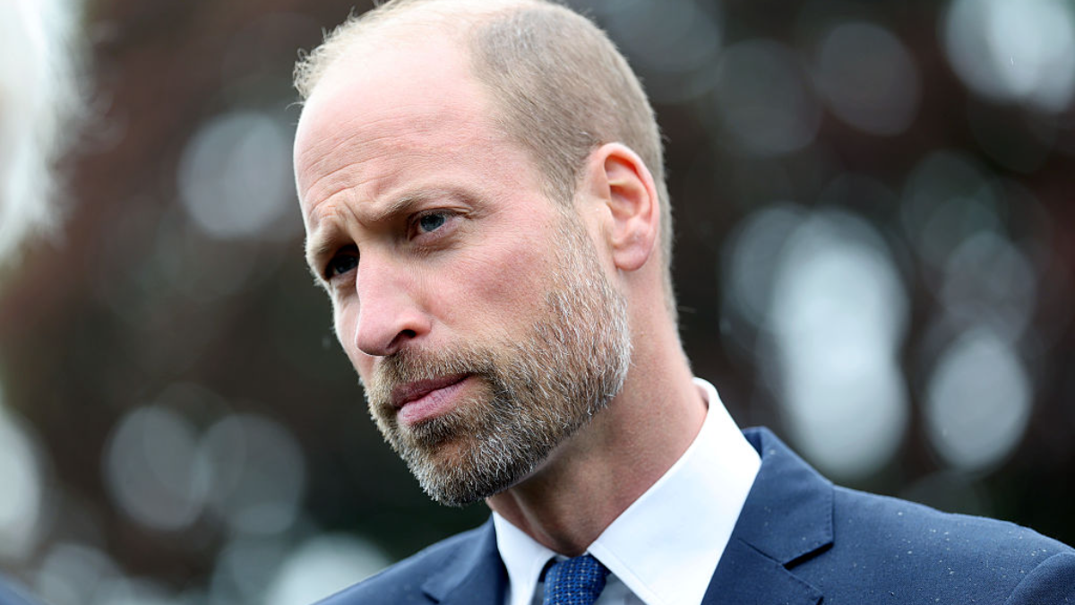 Ο πρίγκιπας William οδηγεί σκούτερ και μιλάει για το ποδόσφαιρο, το πένθος και την οικογένειά του 1