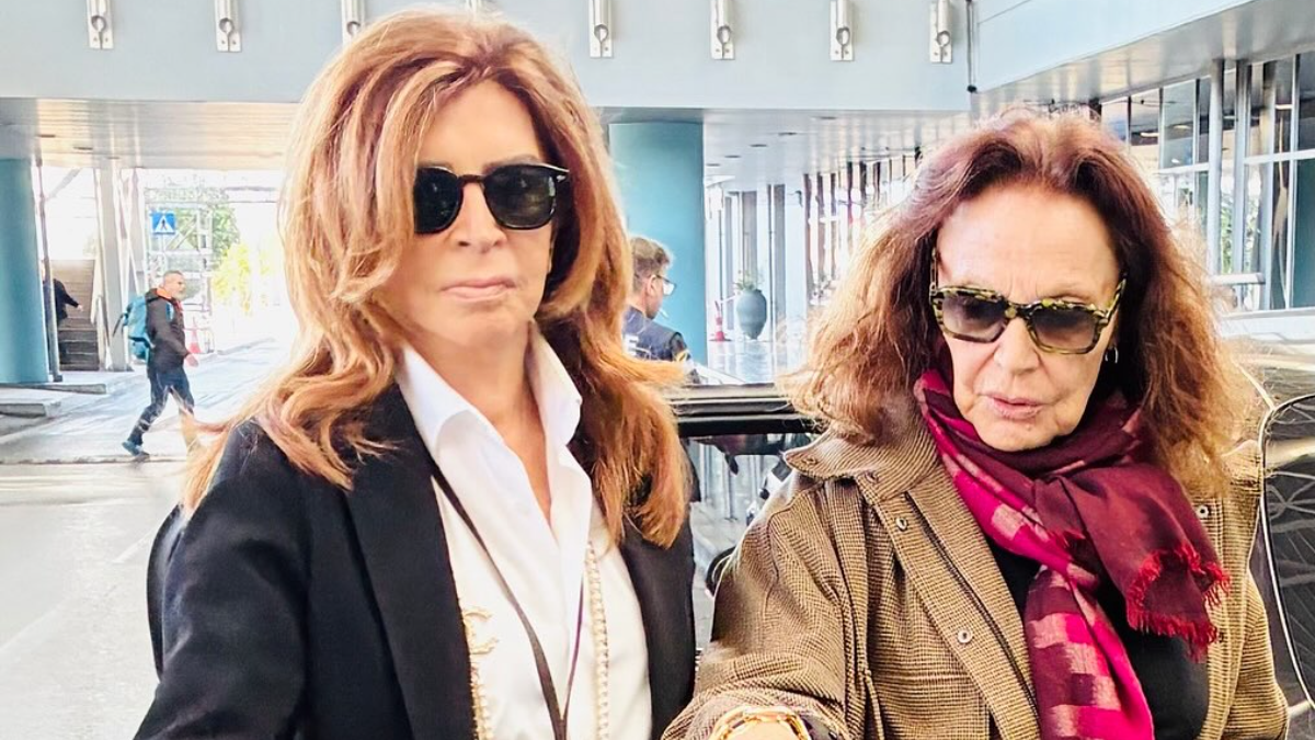Η Diane von Fürstenberg με τη Μιμή Ντενίση στους δρόμους της Θεσσαλονίκης