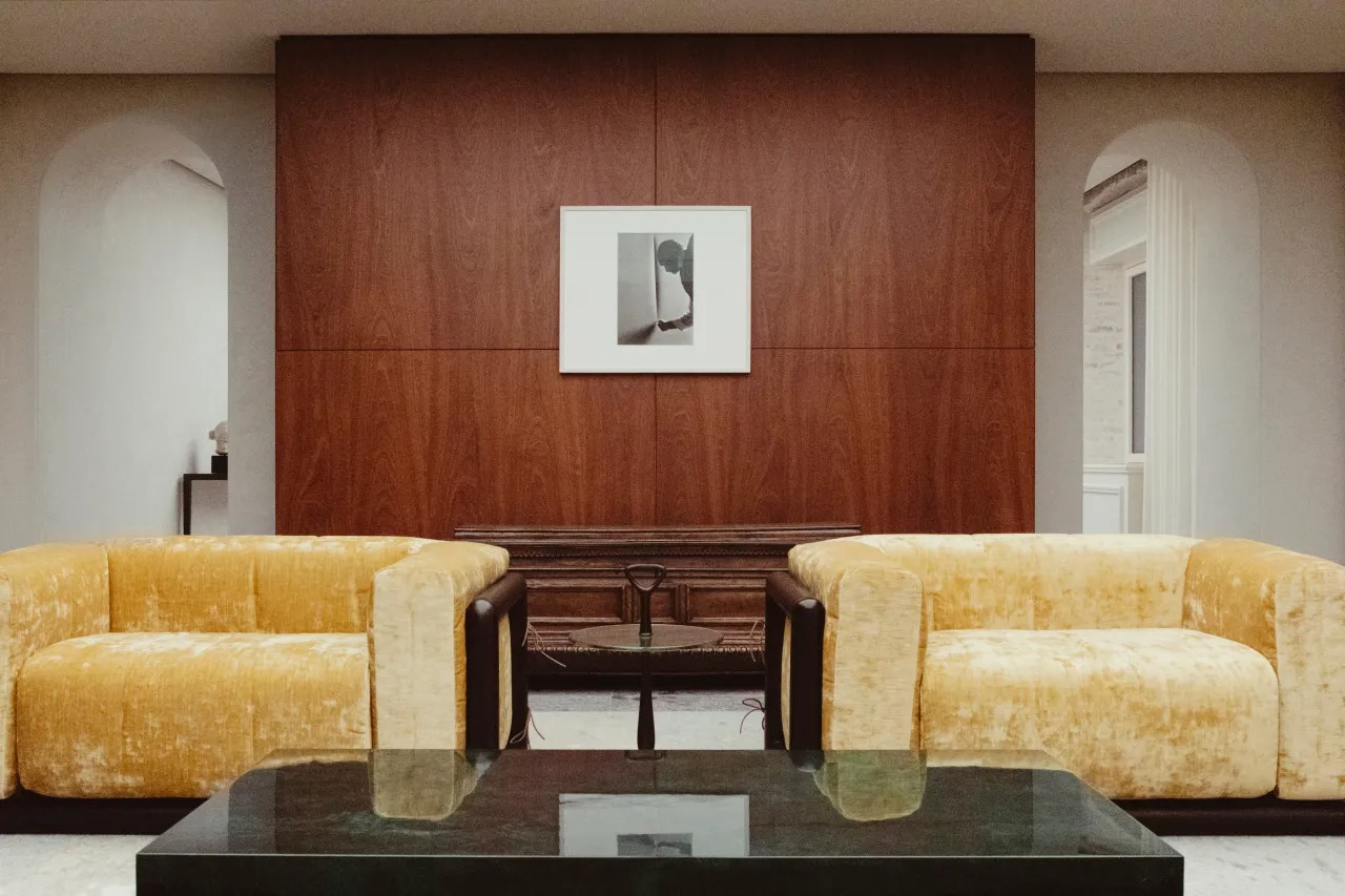 Το ανανεωμένο κατάστημα Saint Laurent στο Μιλάνο μοιάζει με αληθινό ναό της μόδας και αρχιτεκτονικής 1