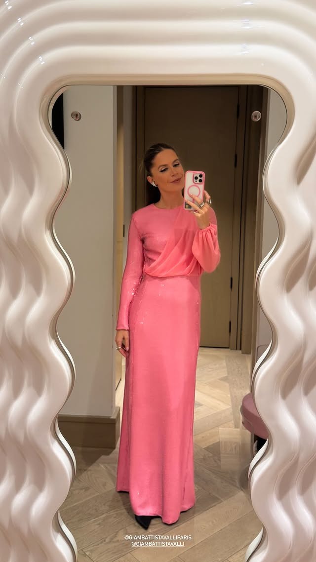 H Ευγενία και Ηλέκτρα Νιάρχου έκαναν αίσθηση στο Pink Ball του Βρετανικού Μουσείου 2