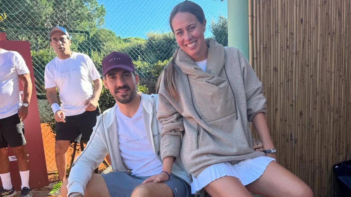 Nina Flohr: Στο Λονδίνο με σοφιστικέ look λίγο πριν την 4η επέτειο γάμου της με τον Φίλιππο Ντε Γκρες 1