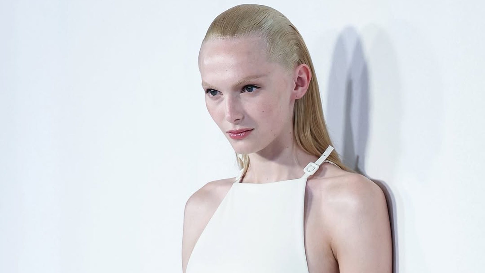 PFW: Το street style εμπνέεται από το Υ2Κ beauty- και όχι μόνο 1