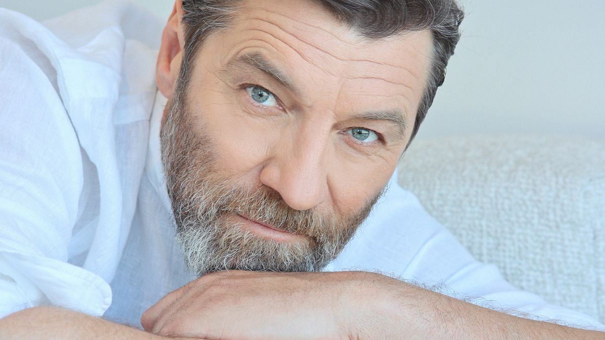 Γ. Στάνκογλου, Γ. Καραμίχος, Β. Μπισμπίκης και άλλοι καλλιτέχνες ενώνουν τη φωνή τους για την τρίτη ηλικία 1