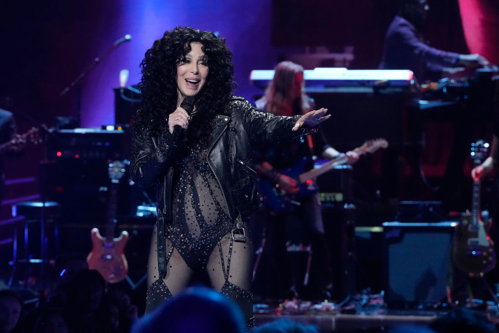 Η ζωή της Cher γίνεται επιτέλους ντοκιμαντέρ στο Netflix