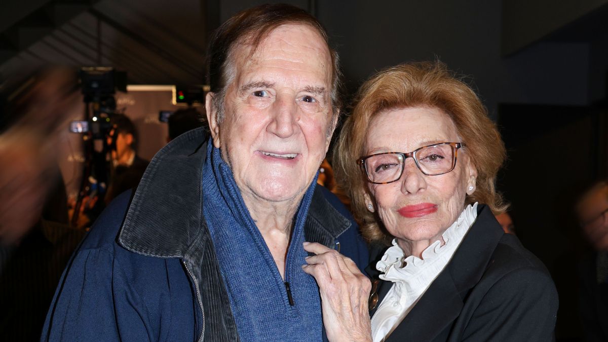 Μ. Κοντού- Γ. Κωνσταντίνου: Η συγκινητική επανένωση των δύο θρύλων του ελληνικού κινηματογράφου στο θέατρο «Αργώ» 1