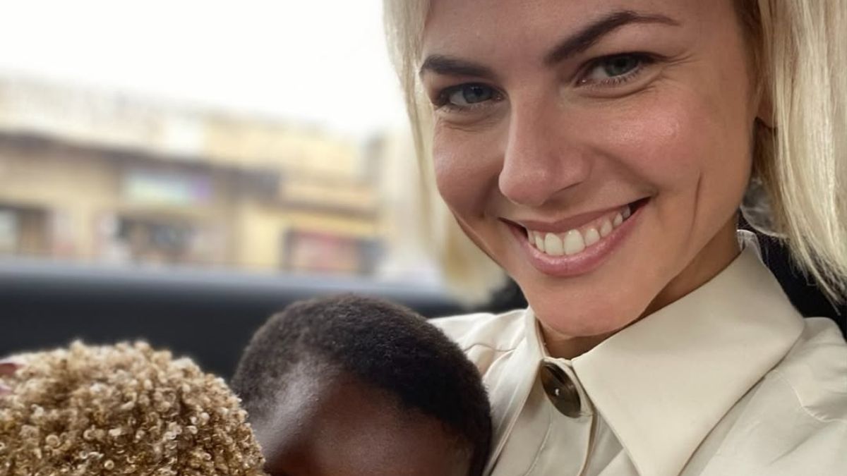 «Σαν σήμερα πριν από 5 χρόνια βρήκαμε την οικογένειά μας» – Η Χριστίνα Κοντοβά γιορτάζει με την κόρη της, Έιντα, και συγκινεί 1