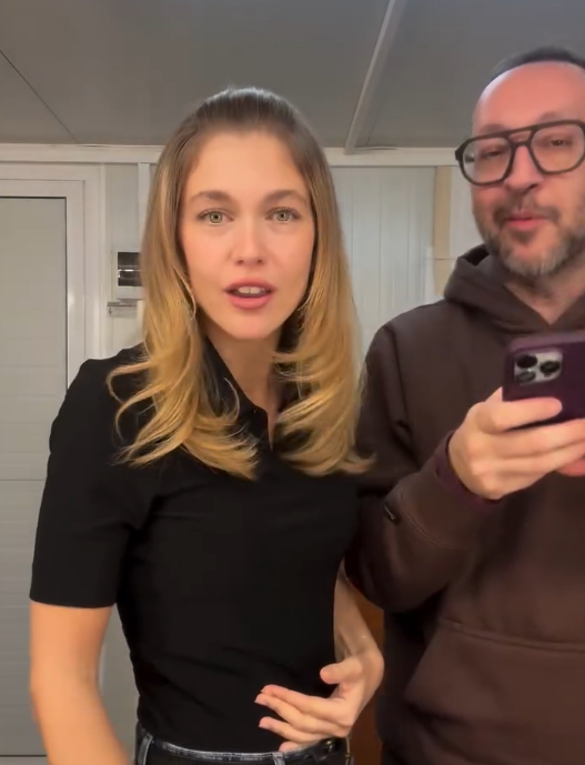 Κλέλια Ανδριολάτου: Αυτό είναι το χτένισμα που έκανε και μας γυρίζει πίσω στα σχολικά χρόνια 3