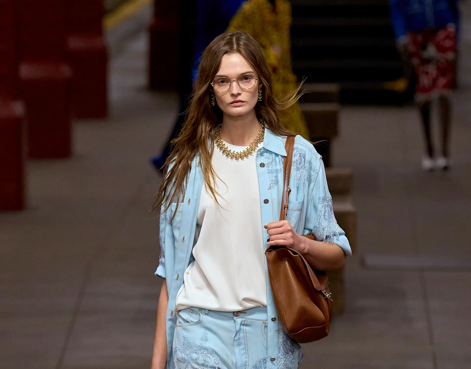 Chanel Métiers d’Art: Τα δυναμικά beauty looks με 60s διάθεση που μαγνήτισαν τα βλέμματα 5