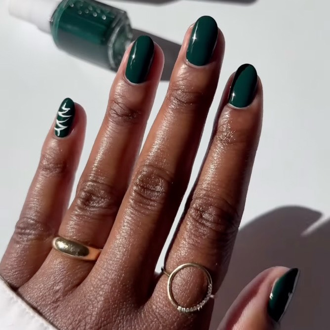 Το μανικιούρ που αποτυπώνει τη Ralph Lauren αισθητική είναι ό,τι πιο hot αυτές τις γιορτές 3