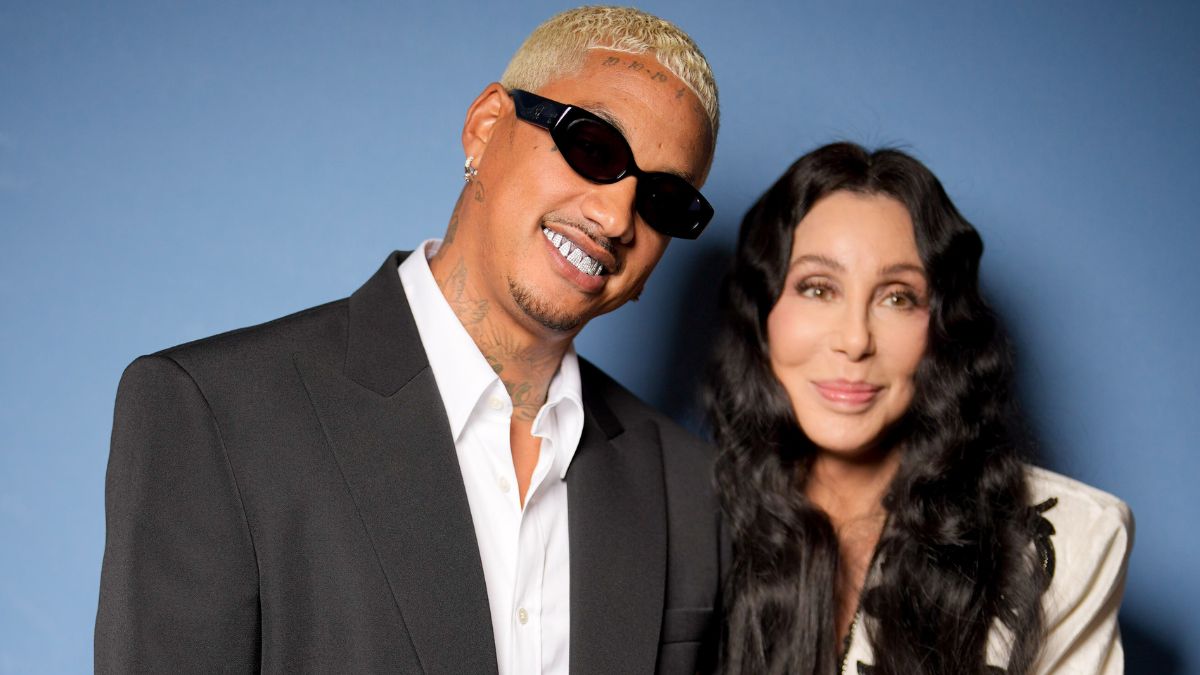 Θα παντρευτεί στα 80 της; Η Cher “απαντά” στις φήμες για γάμο με τον Alexander Edwards – Όλο το παρασκήνιο