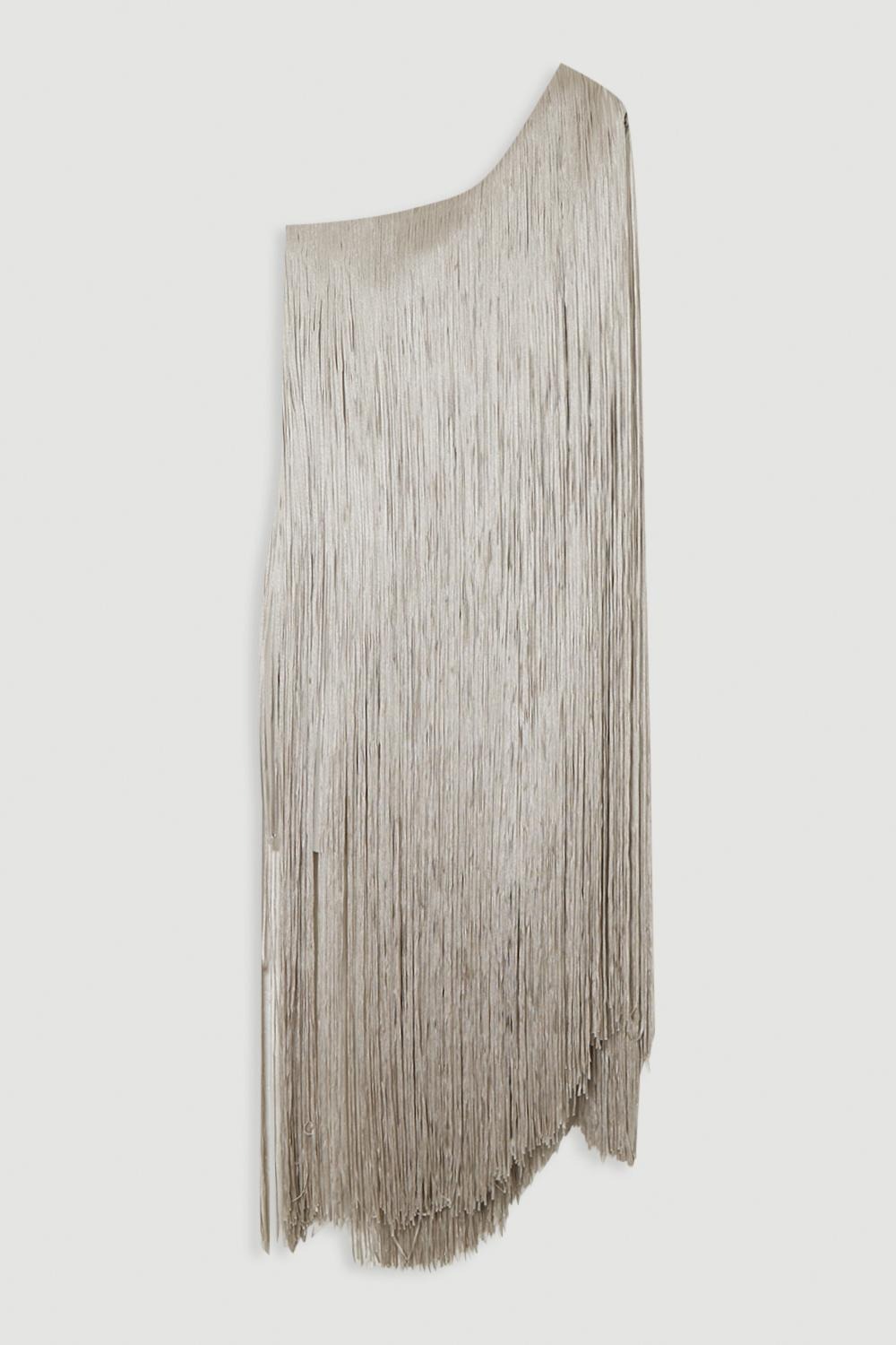 Festive mood: 14 εντυπωσιακά φορέματα για το ρεβεγιόν και τα party που είμαστε καλεσμένες 15