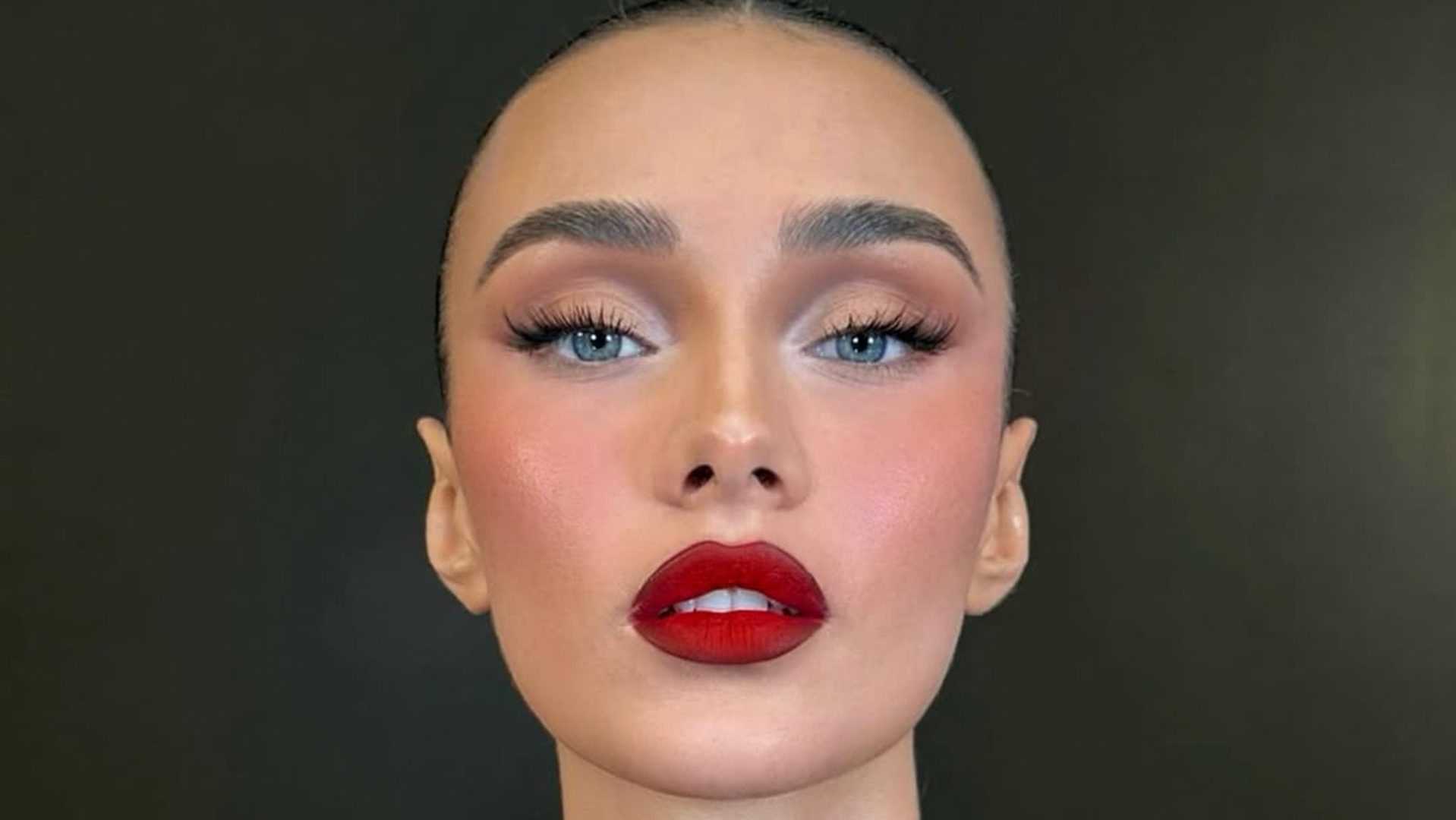 Frost Bitten Blush: Η τάση που κάνει τον γύρο του TikTok 1