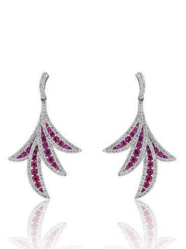 Red Alert: 10 κομμάτια για να ντυθείτε στην πιο φλογερή απόχρωση των γιορτών 5