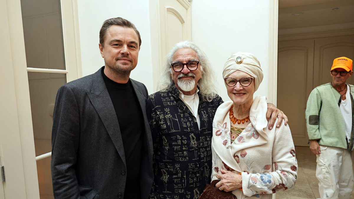 Leonardo DiCaprio: Στην προβολή της ταινίας του, την παράσταση έκλεψε ο πατέρας και η μητριά του 1