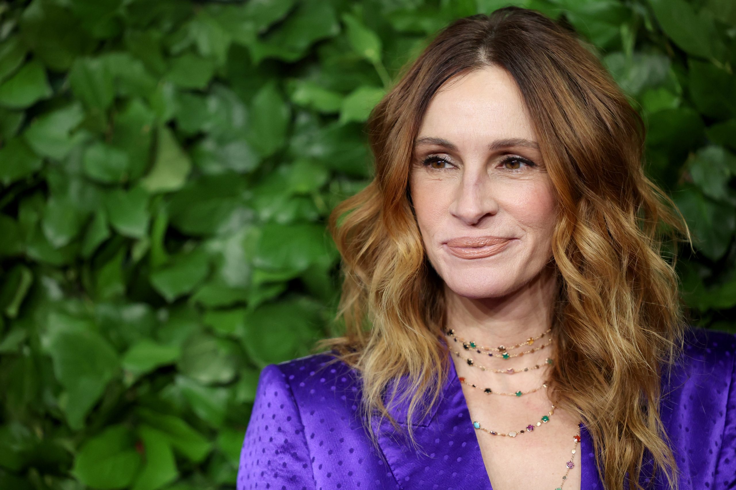Το νέο χρώμα μαλλιών της Julia Roberts είναι απλά υπέροχο- τι είπε η colorist της 1