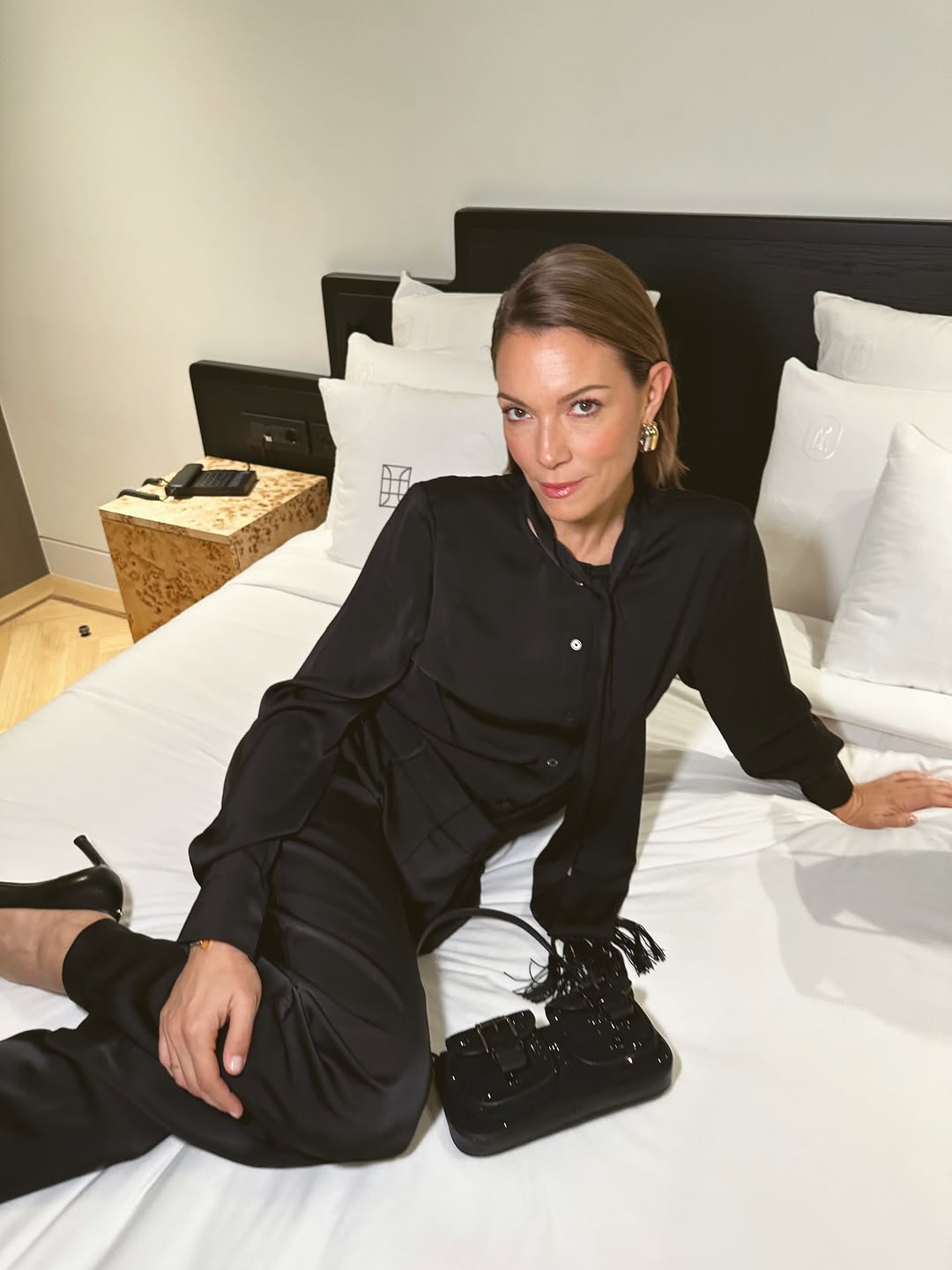 Βίκυ Καγιά: Το διακριτικό nude look της που ταιριάζει απόλυτα στις γιορτές 3