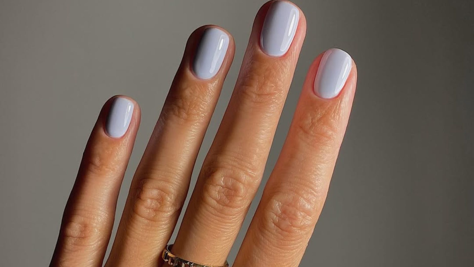 5 διαφορετικές ιδέες για γιορτινά mani αν βαρεθήκατε το κόκκινο 1