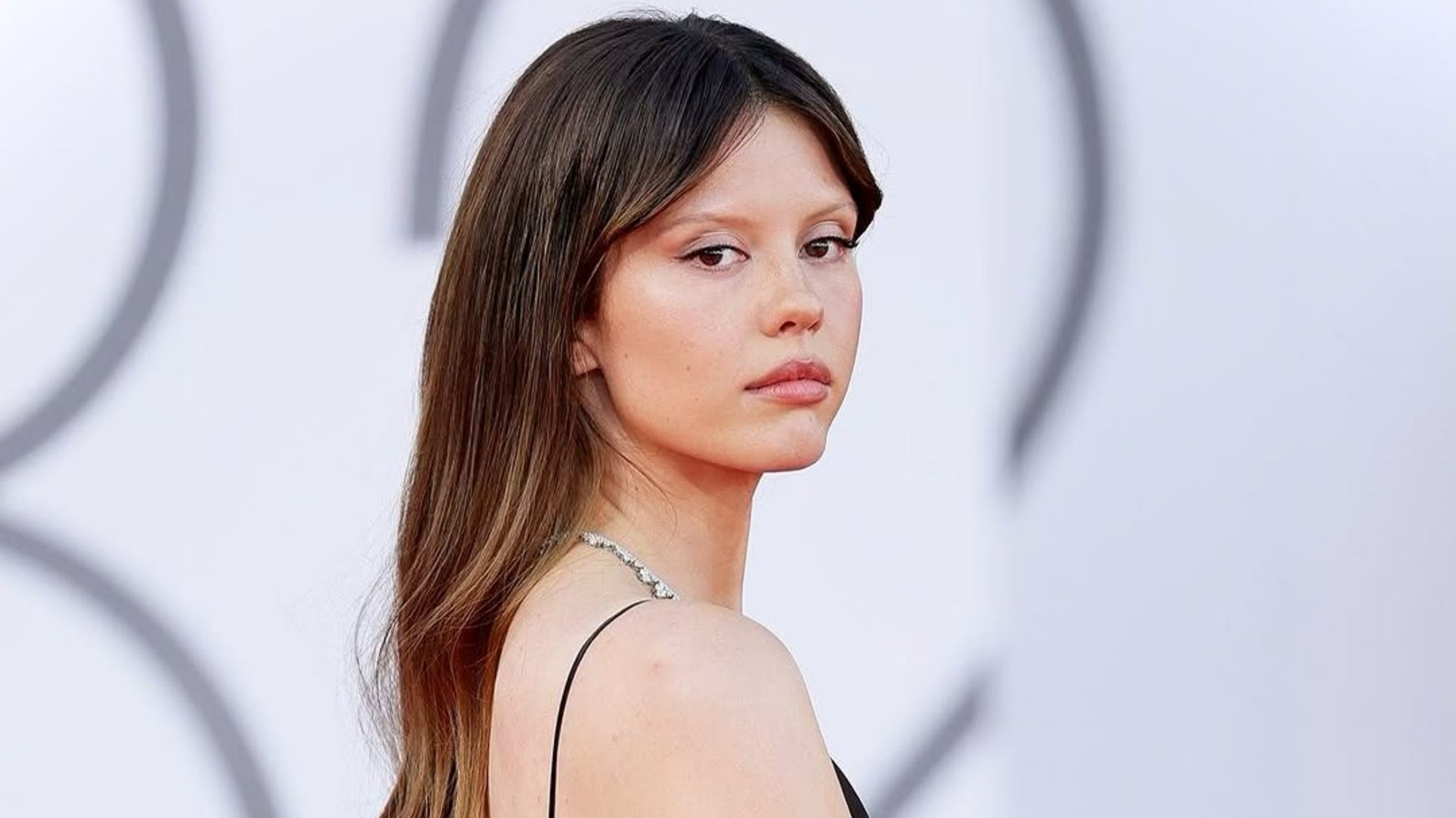 Resting Rich Face: Είναι το νέο no makeup makeup; 1