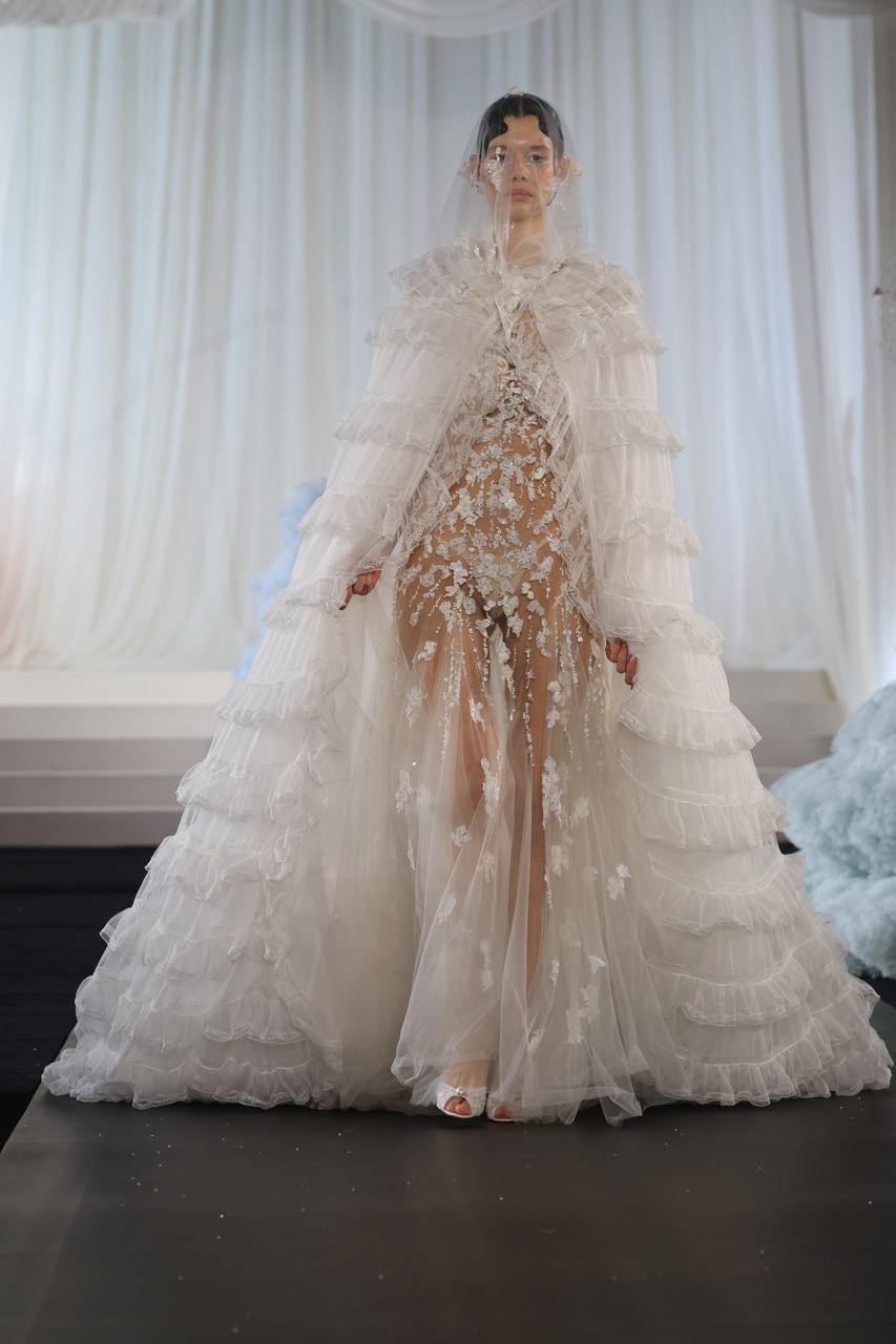 Η Celia Kritharioti κατέκτησε ξανά το Παρίσι με ένα εντυπωσιακό show υψηλής ραπτικής – Το Grace ήταν εκεί 3