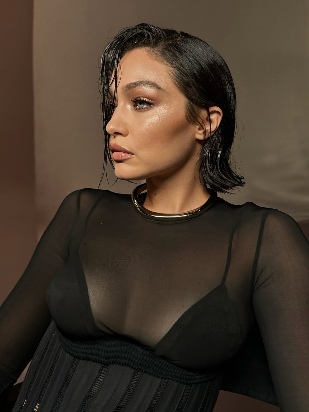 Τέλος το ξανθό για τη Gigi Hadid – Ο Δημήτρης Γιαννέτος πίσω από το νέο look 3