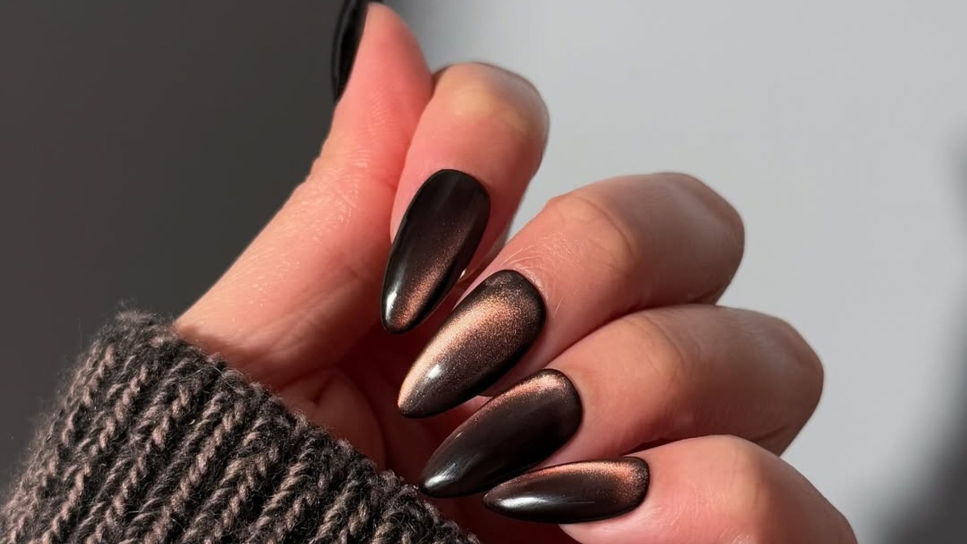 Η viral τάση στα νύχια που είναι εμπνευσμένη από το… χαβιάρι 1