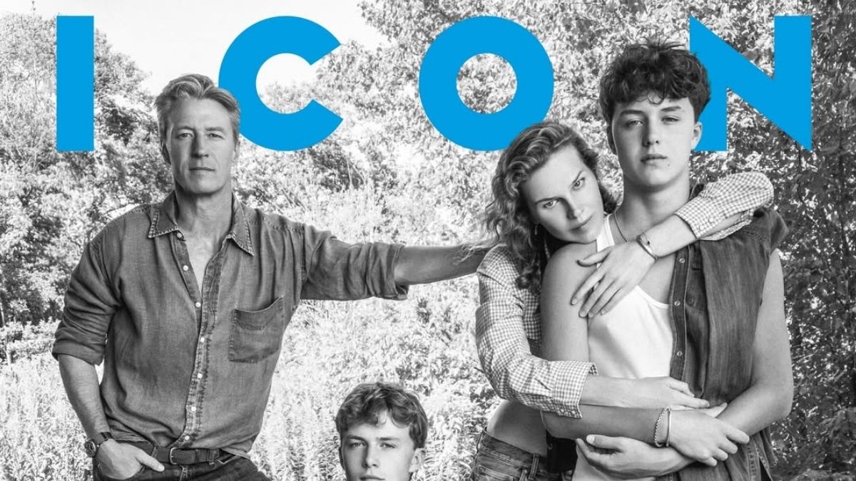 Eva Herzigova: Η πρώτη οικογενειακή φωτογράφιση με τους τρεις γιους της αποκαλύπτει τη λιγότερο γνωστή πλευρά της 1