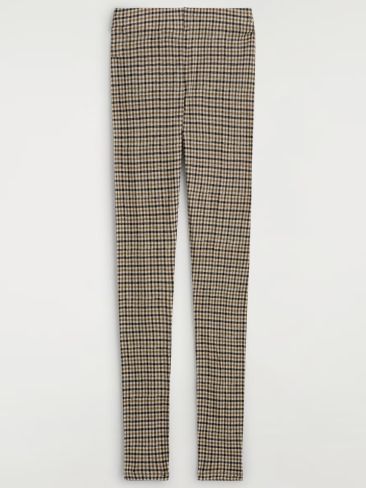 Τα κολάν επιστρέφουν – και αυτή τη φορά δεν είναι μόνο για το γυμναστήριο 5