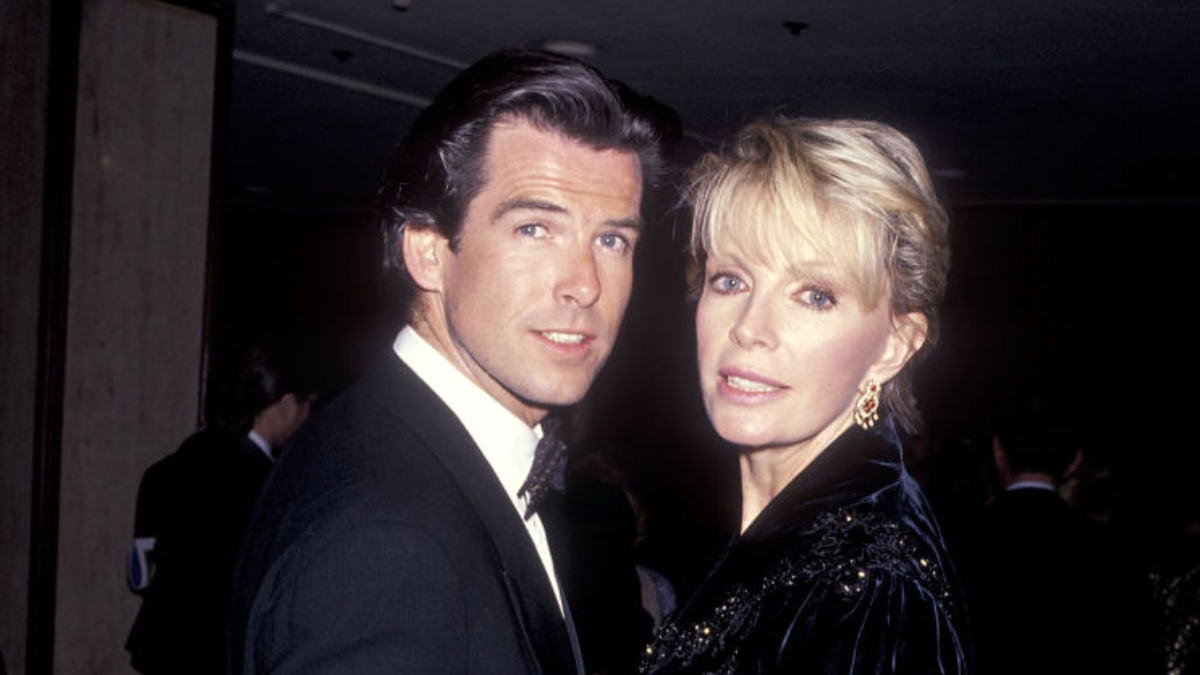 Pierce Brosnan και Cassandra Harris: Ο έρωτας πριν τον 007 και οι απώλειες ζωής που τον σημάδεψαν για πάντα