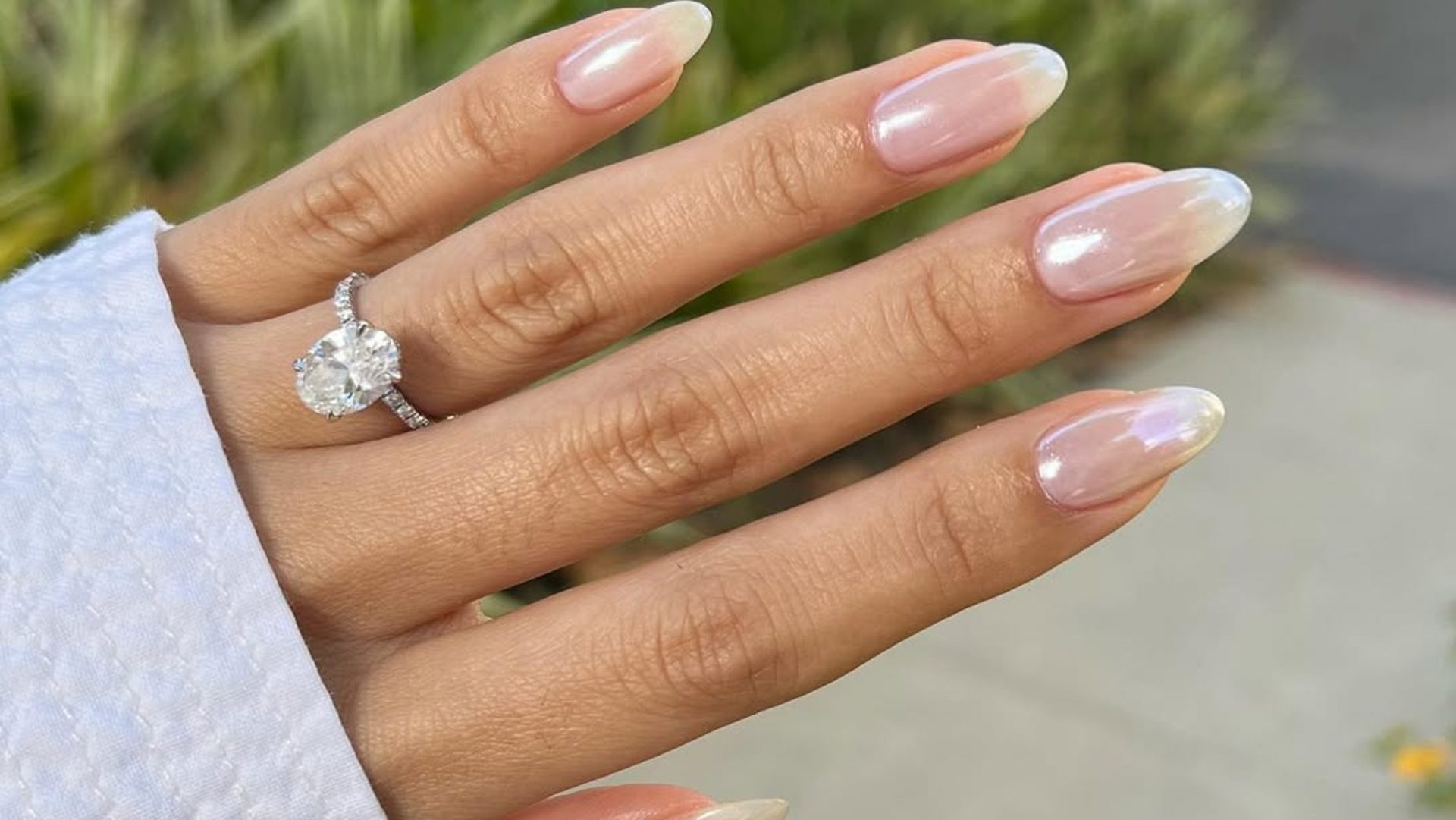 Σας αρέσουν τα nude νύχια; Αυτά είναι τα nail trends που πρέπει να ξέρετε 1